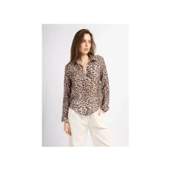 Selected By La.ra Bloes Bruin