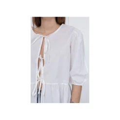 Selected By La.ra Bloes Wit