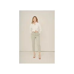 Selected By La.ra Broek Groen