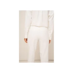 Selected By La.ra Broek Wit