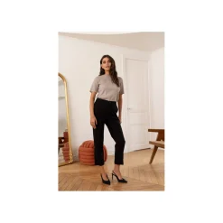 Selected By La.ra Broek Zwart