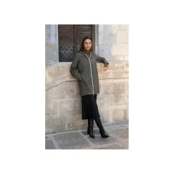 Selected By La.ra Jas Kaki