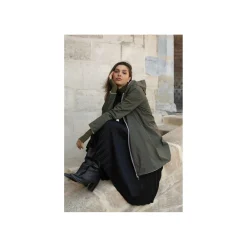 Selected By La.ra Jas Kaki