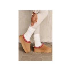 Selected By La.ra Klomp Camel