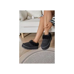 Selected By La.ra Klomp Zwart