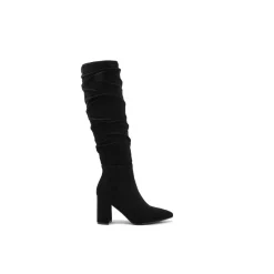 Selected By La.ra Laars Zwart