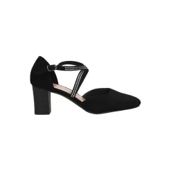 Selected By La.ra Riemschoen Zwart