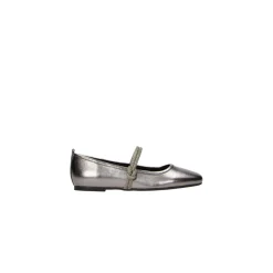 Selected By La.ra Riemschoen Zilver