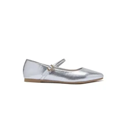 Selected By La.ra Riemschoen Zilver