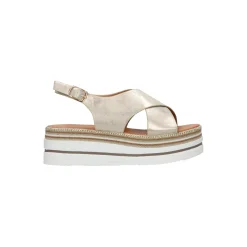 Selected By La.ra Sandaal Goud