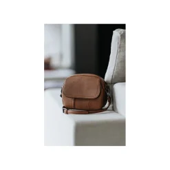 Selected By La.ra Schoudertas Camel