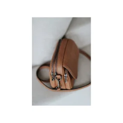 Selected By La.ra Schoudertas Camel