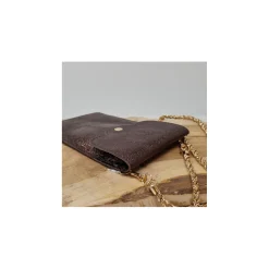 Selected By La.ra Schoudertas Bruin