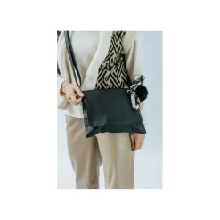 Selected By La.ra Schoudertas Zwart