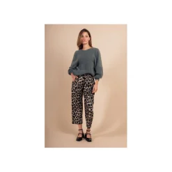 Selected By La.ra Trui Kaki